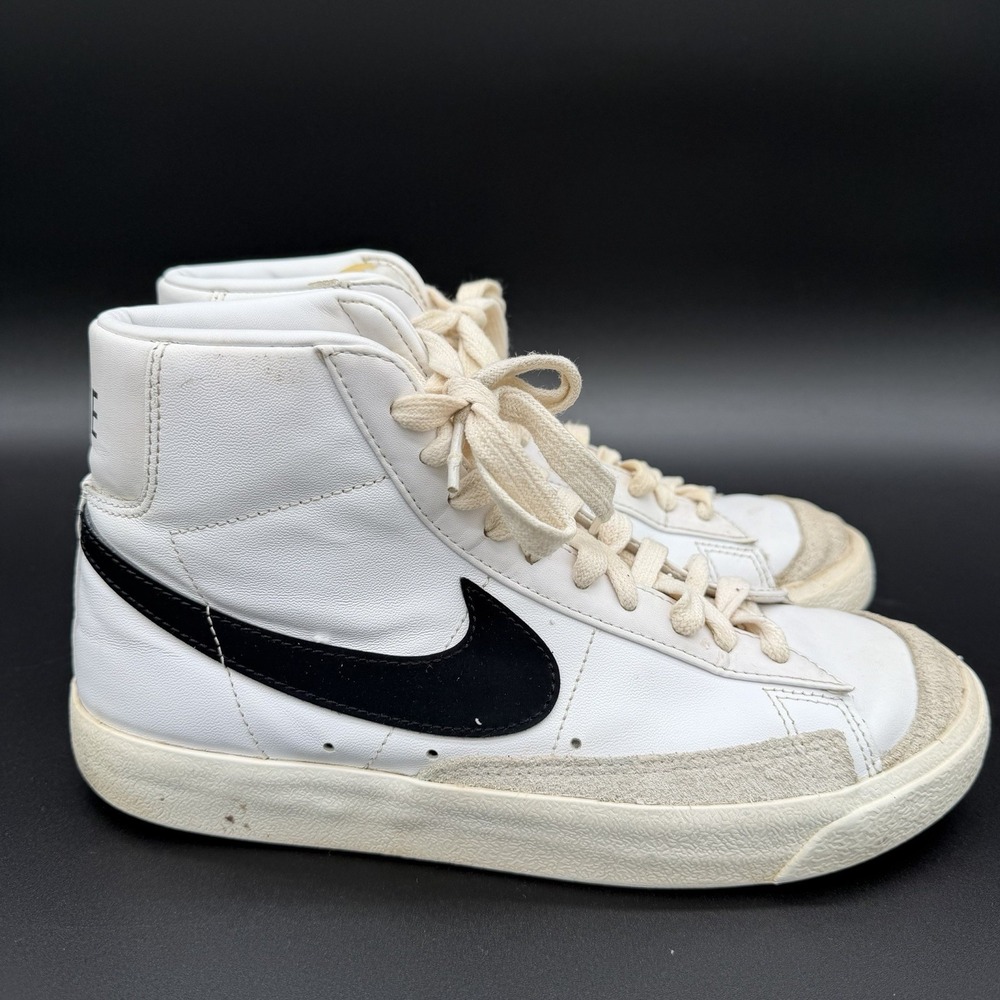 Women's Nike Blazer Mid '77 Vintage Sneakers CZ1055-100 Size 8